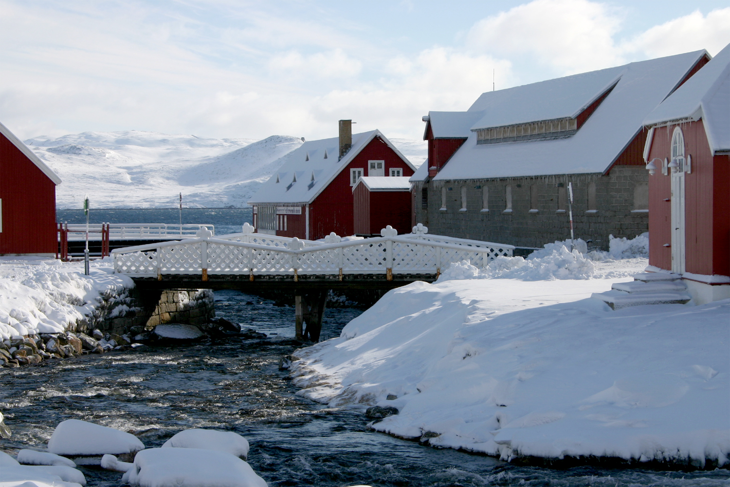 Huse i vinterdragt i Qaqortoq